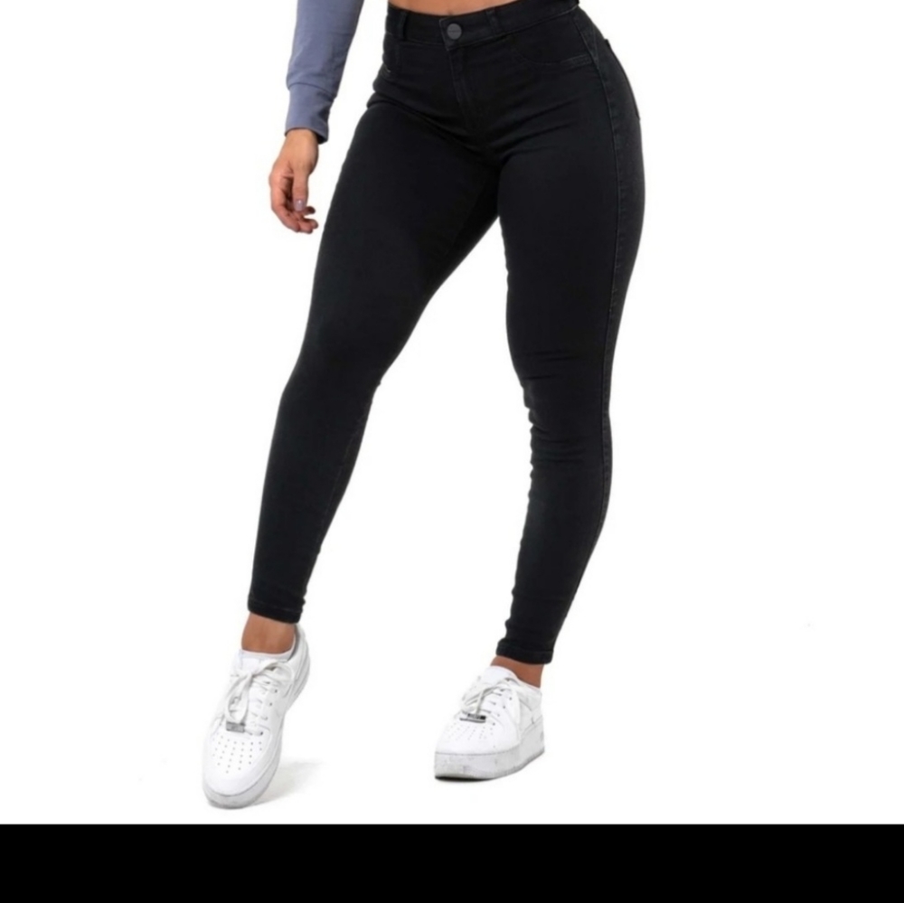 Women's Black Skinny Jeans